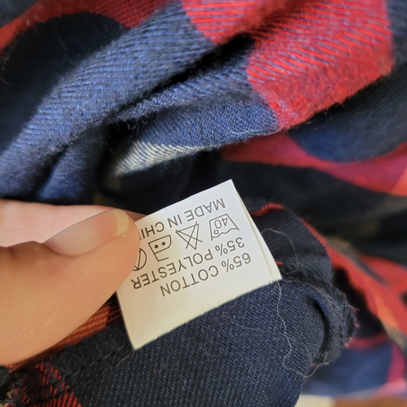 Highness NYC plaid cold shoulder blouse size s/m - Picture 7 of 7